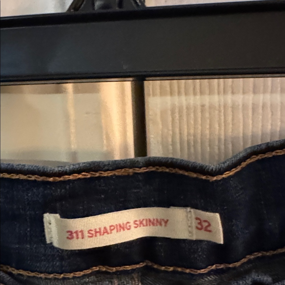 Levi’s Jeans - Picture 4 of 8
